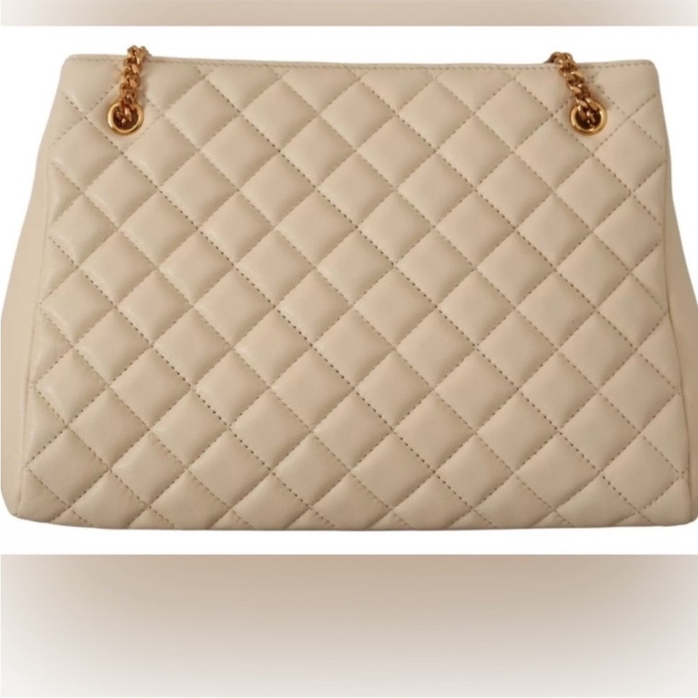 Versace Medusa Lambskin Quilted Tote with Gold Chain - Picture 6 of 12